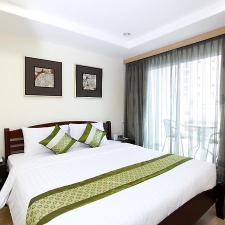 Icheck Inn Sukhumvit 22 Bangkok Bagian luar foto