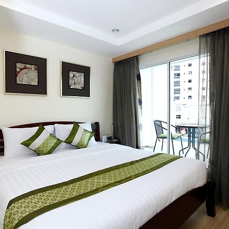 Icheck Inn Sukhumvit 22 Bangkok Bagian luar foto