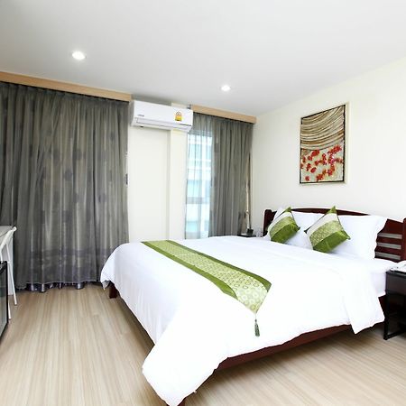 Icheck Inn Sukhumvit 22 Bangkok Bagian luar foto