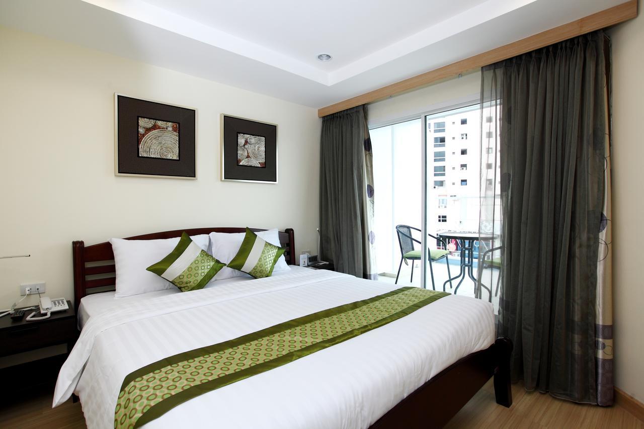 Icheck Inn Sukhumvit 22 Bangkok Bagian luar foto