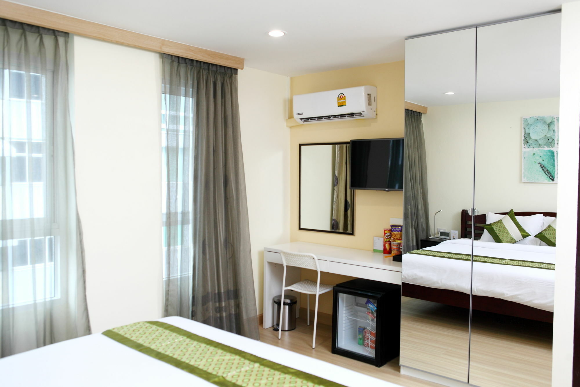 Icheck Inn Sukhumvit 22 Bangkok Bagian luar foto