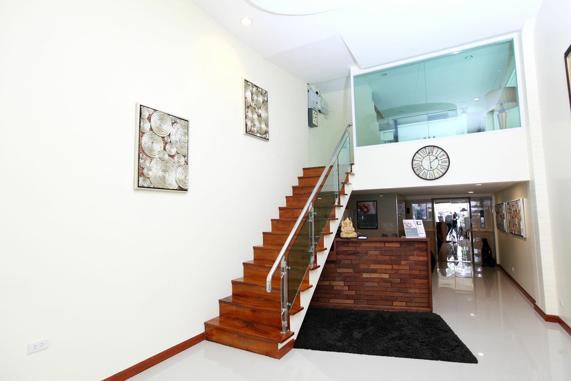 Icheck Inn Sukhumvit 22 Bangkok Bagian luar foto